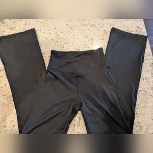 Danskin Black Bootcut Yoga Pants Womens Small Crossover Waist Athletic Leggings